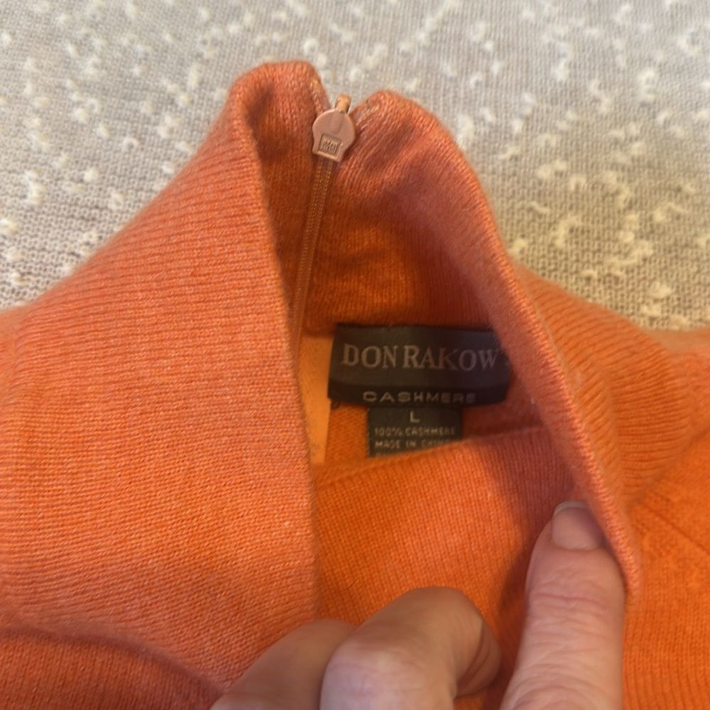 DON RAKOW Cashmere Sweater LARGE Peach - Picture 6 of 10